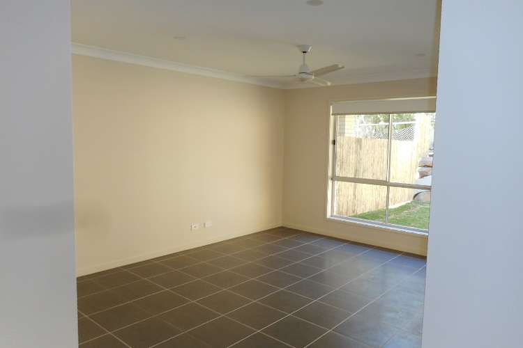 Second view of Homely semiDetached listing, 3A Tabitha Close, Bahrs Scrub QLD 4207