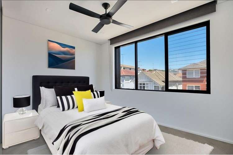 Third view of Homely apartment listing, 3/20 Waltham Street, Coogee NSW 2034