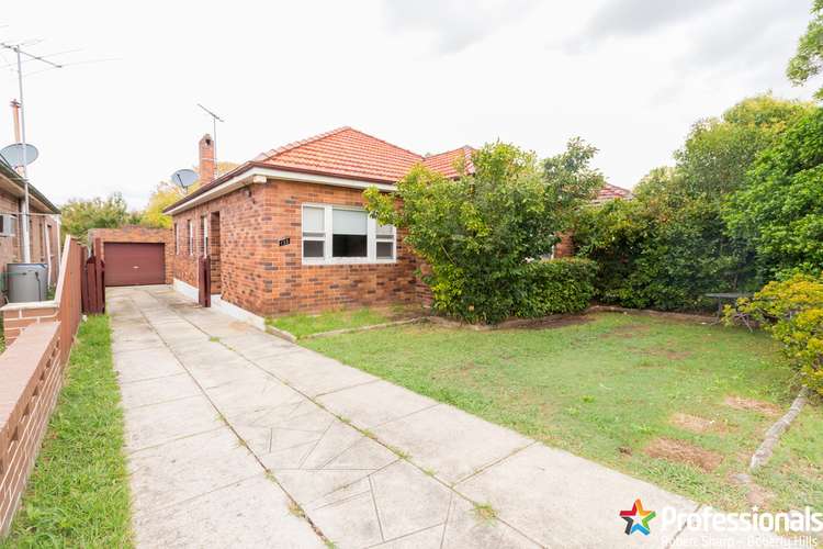 Third view of Homely house listing, 135 Morgan Street, Beverly Hills NSW 2209
