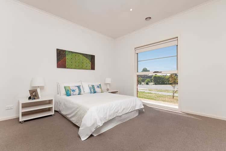 Second view of Homely house listing, 13 Basingstoke Retreat, Craigieburn VIC 3064