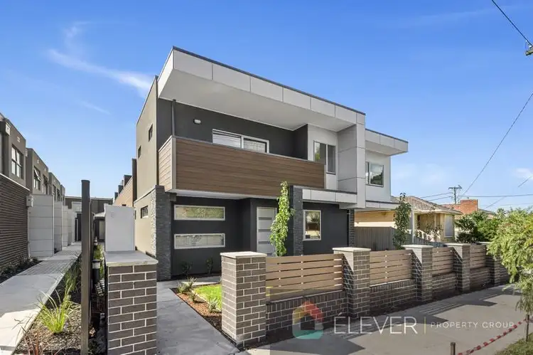 2/ 54 Acacia Street