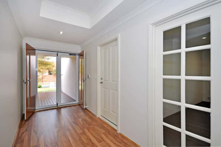 Fourth view of Homely house listing, 25 Wexcombe Way, Aveley WA 6069