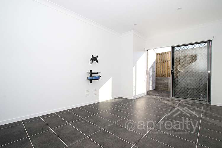 Third view of Homely house listing, 15/9 Cromwell Court, Doolandella QLD 4077