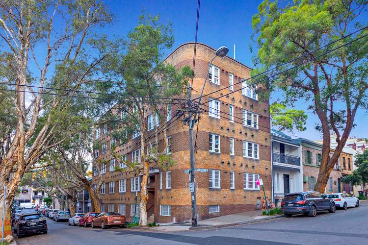 Main view of Homely studio listing, 7/37-39 Francis Street, Darlinghurst NSW 2010