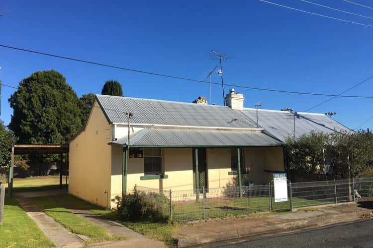 Main view of Homely house listing, 10 Bruce Street, Goulburn NSW 2580