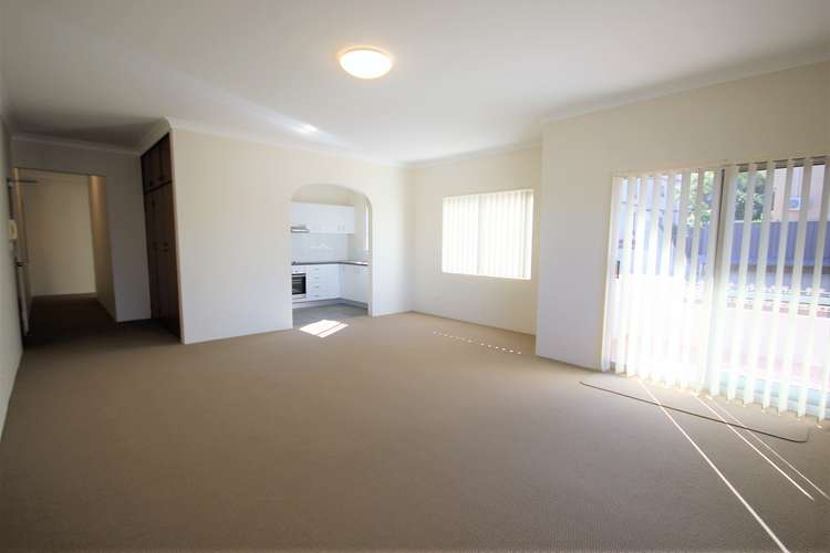 Third view of Homely unit listing, 5/32 Bellevue Parade, Hurstville NSW 2220