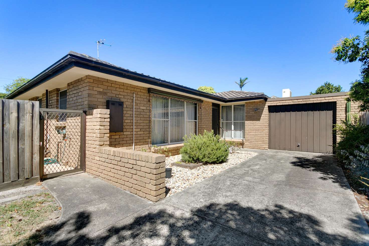 Main view of Homely unit listing, 2/16 St Johns Avenue, Frankston VIC 3199