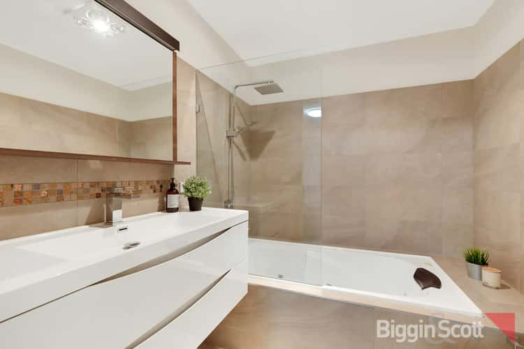 Fifth view of Homely unit listing, 1/55 Yarrbat Avenue, Balwyn VIC 3103