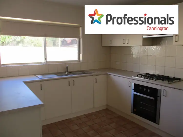 4/27 Melinga Crt