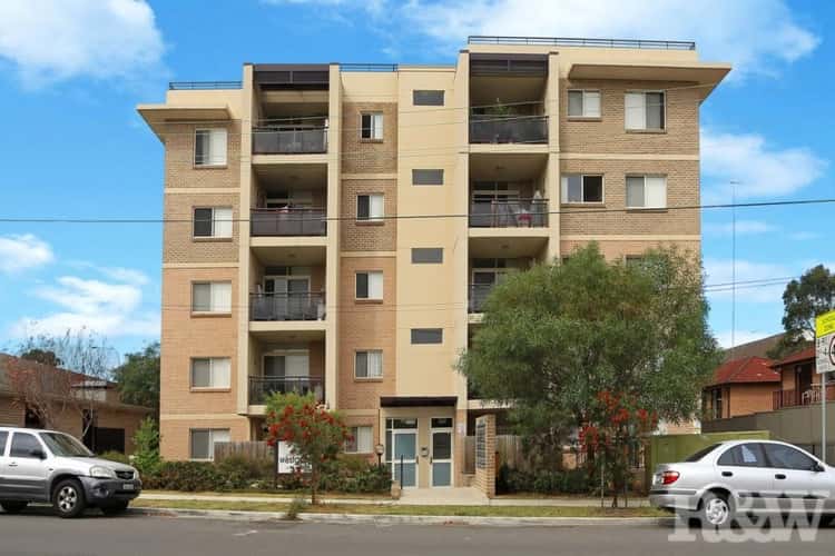 Main view of Homely unit listing, 6/2-4 Fifth Avenue, Blacktown NSW 2148