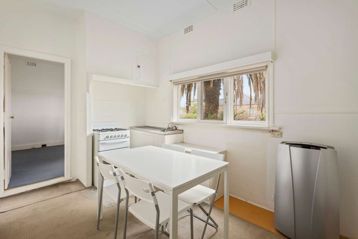 Main view of Homely unit listing, 2/8 Threadneedle Street, Balwyn VIC 3103