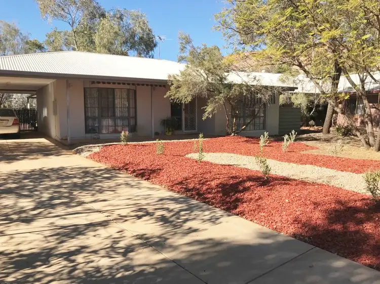 46 Hillside Gardens, Desert Springs NT 870