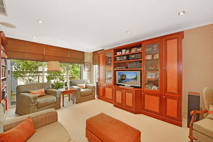 Sixth view of Homely apartment listing, 2/17-19 Benelong Crescent, Bellevue Hill NSW 2023