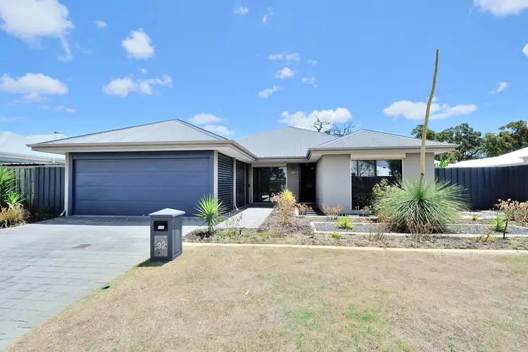92 Lomas Circle