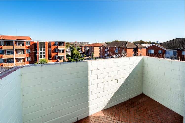 Third view of Homely apartment listing, 5/64 Mascot Drive, Eastlakes NSW 2018