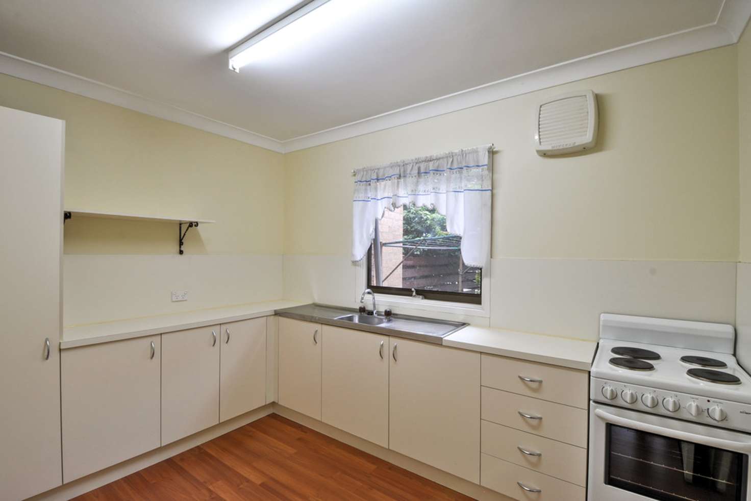 Main view of Homely townhouse listing, 6/88 The Parkway, Bradbury NSW 2560