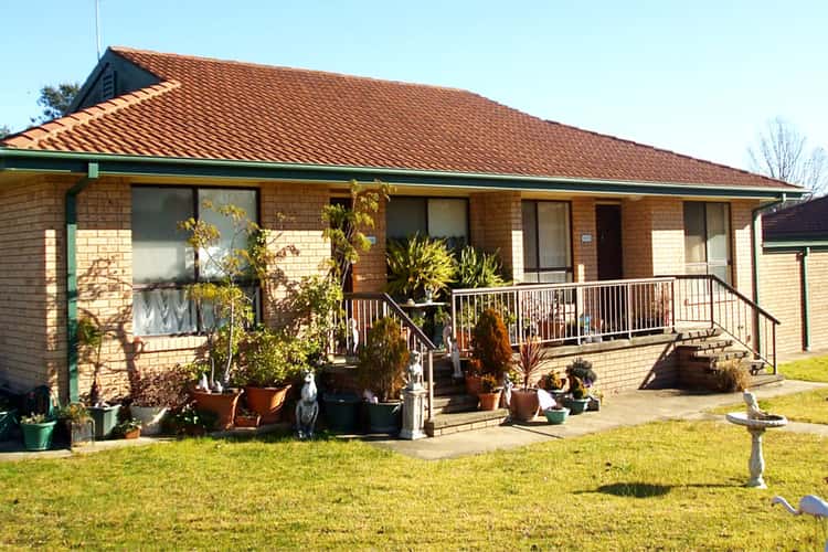 Main view of Homely unit listing, 2/43 Havelock Street, Adelong NSW 2729
