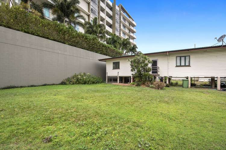 Fifth view of Homely unit listing, 3/32 Hornibrook Esplanade, Clontarf QLD 4019