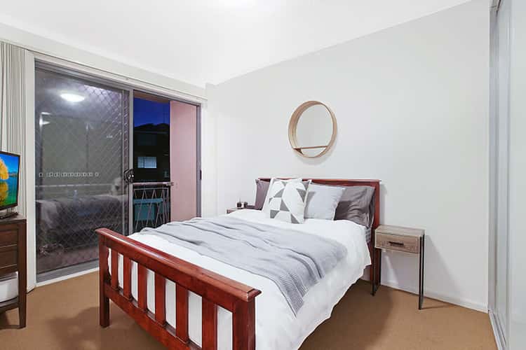 Fifth view of Homely apartment listing, 6/6 Brittain Crescent, Hillsdale NSW 2036