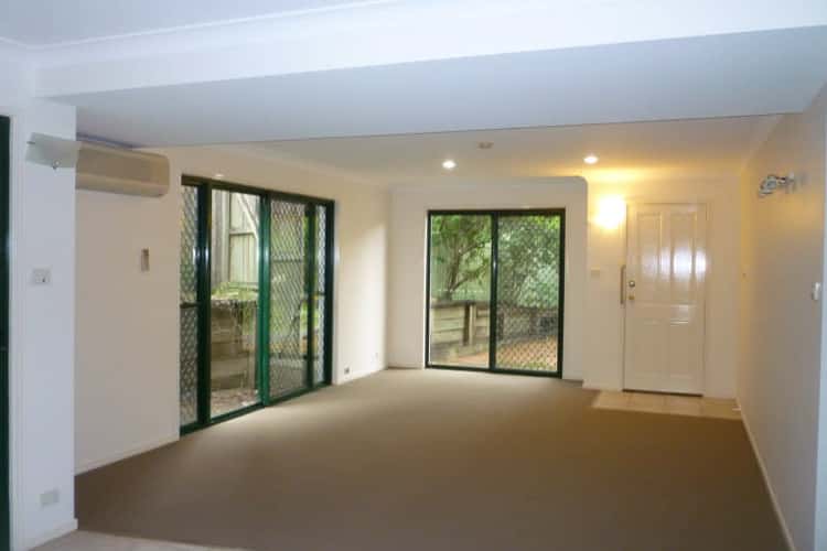 Main view of Homely townhouse listing, 2/22 Cameron Street, Fairfield QLD 4103