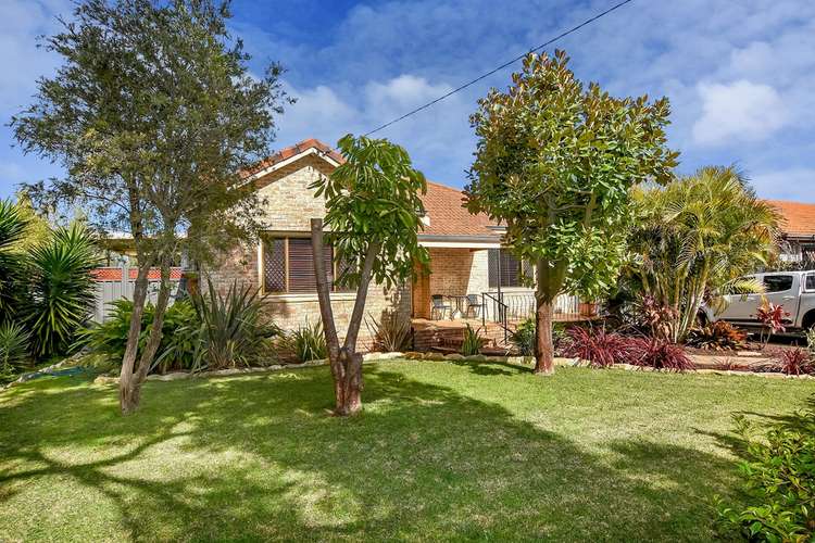 Second view of Homely house listing, 10 Little Street, Carey Park WA 6230