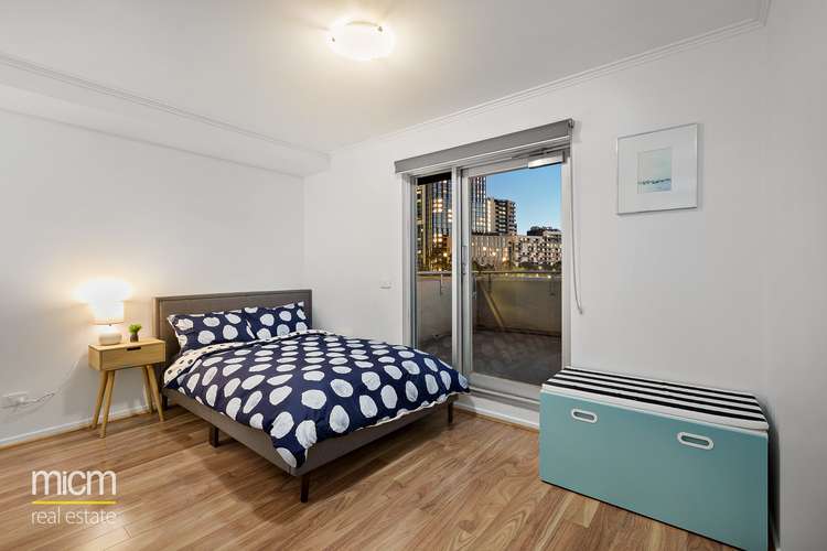 Third view of Homely apartment listing, 621/118 Franklin Street, Melbourne VIC 3000