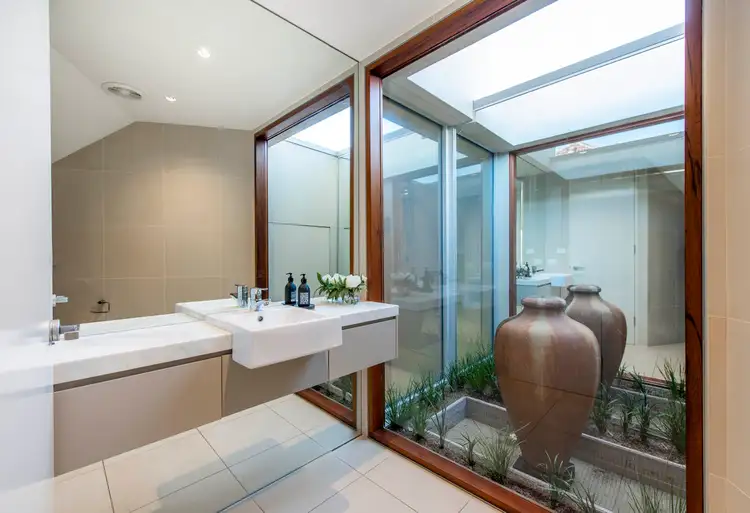 Fifth view of Homely house listing, 82 Jansz Crescent, Griffith ACT 2603