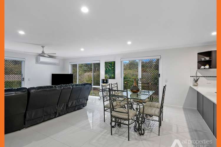 Fifth view of Homely house listing, 24 Weir Cl, Berrinba QLD 4117