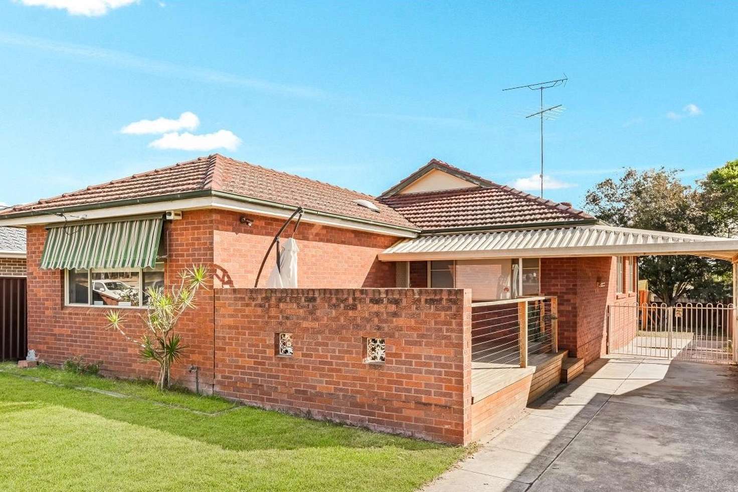 Main view of Homely house listing, 47 Pembroke Road, Minto NSW 2566