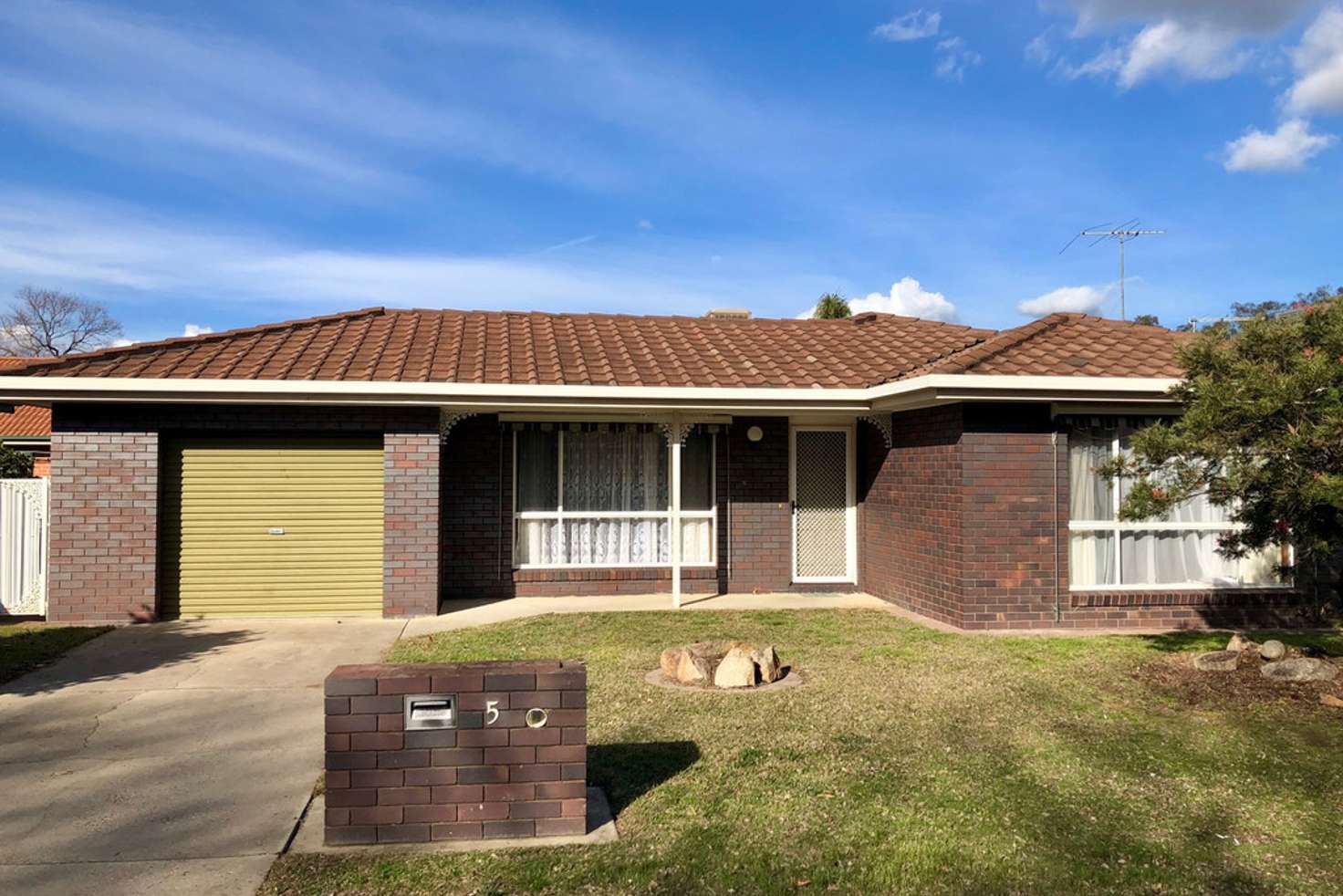 Main view of Homely house listing, 5 Saville Avenue, Lavington NSW 2641