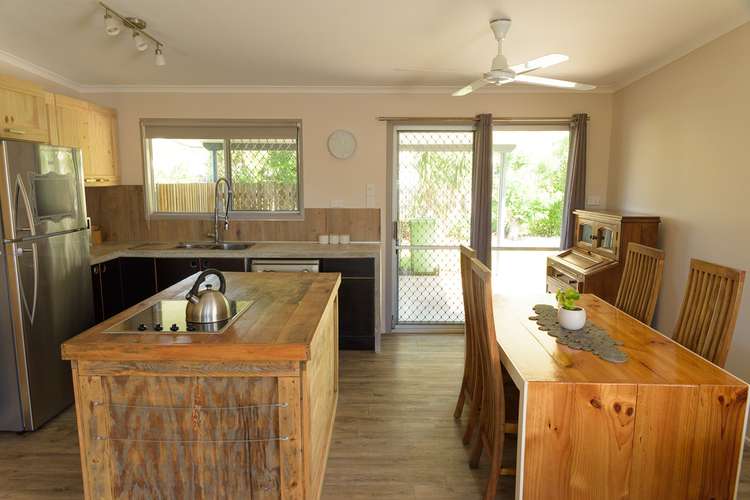 Second view of Homely house listing, 32 Mansfield Drive, Beaconsfield QLD 4740