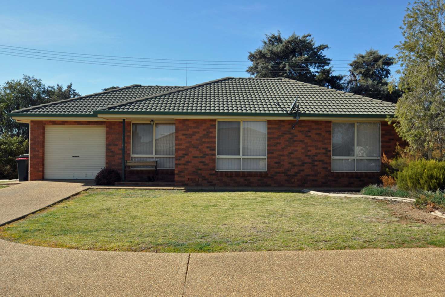 Main view of Homely unit listing, 1/6 Vaughn Street, Junee NSW 2663