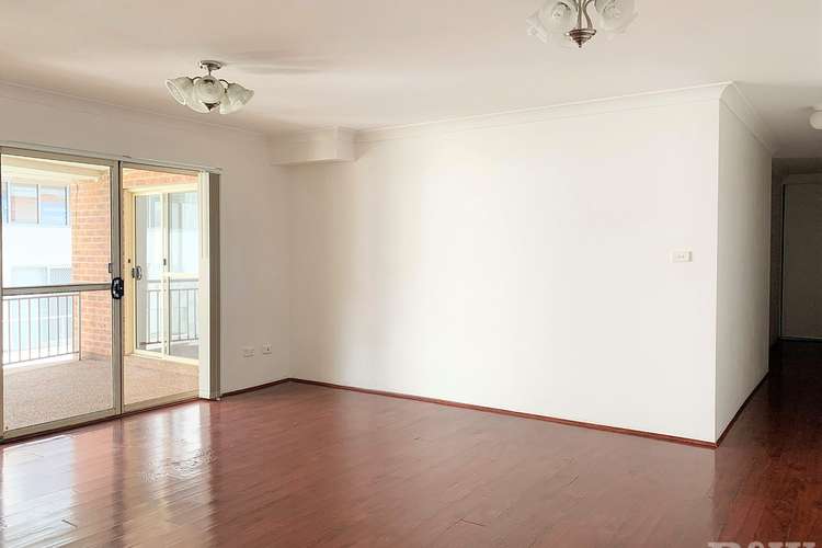 Main view of Homely unit listing, 16/8-10 Fourth Avenue, Blacktown NSW 2148