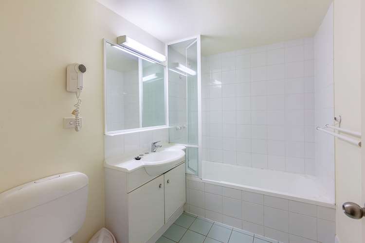 Fifth view of Homely apartment listing, 85 Deakin St,, Kangaroo Point QLD 4169