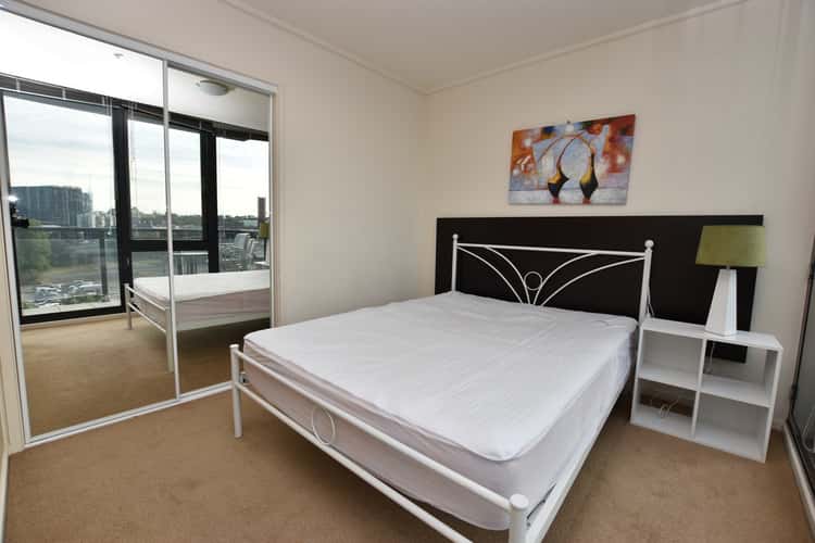Fifth view of Homely apartment listing, REF 03249/100 Kavanagh Street, Southbank VIC 3006