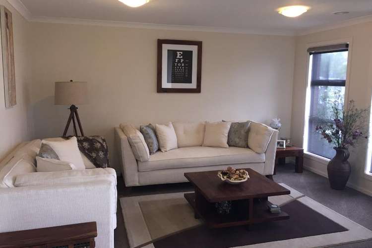 Second view of Homely house listing, 3 Nelson Court, Wodonga VIC 3690