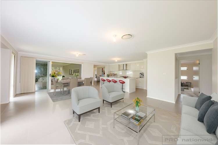 Second view of Homely house listing, 18 Hinchinbrook Close, Ashtonfield NSW 2323