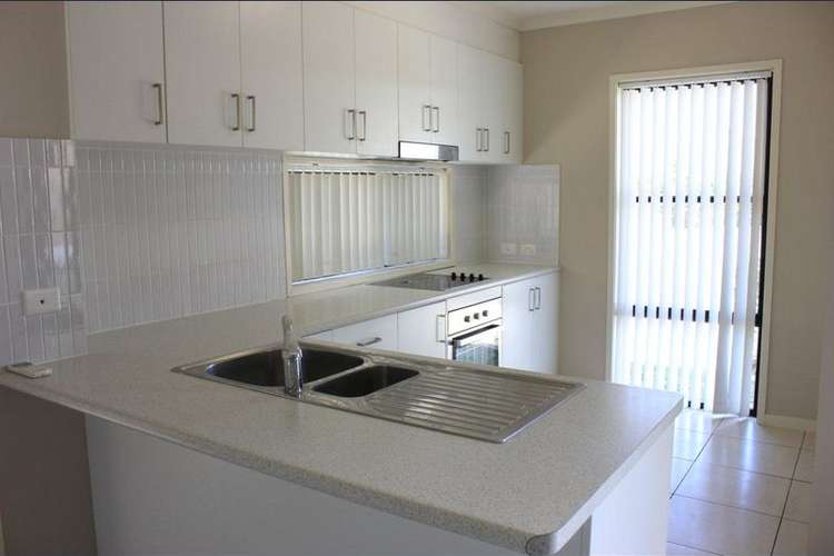 Second view of Homely townhouse listing, 21/7 Bilgola Place, Blacks Beach QLD 4740