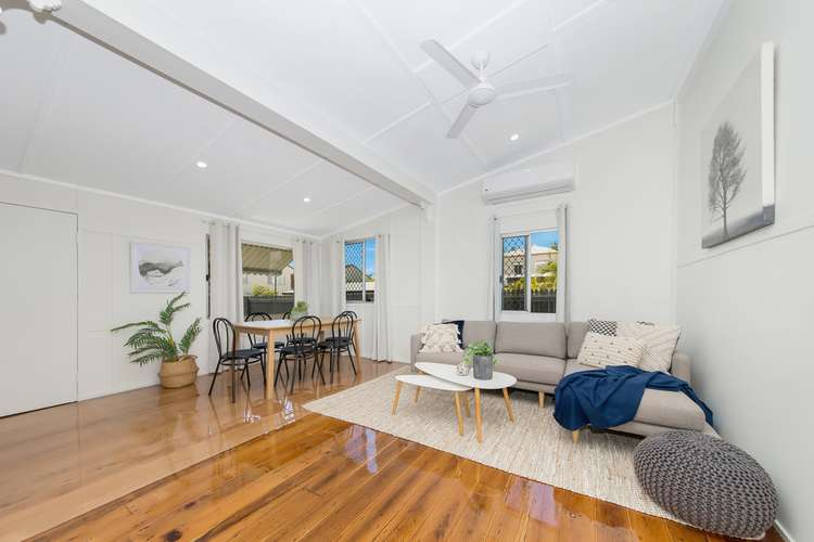 Main view of Homely house listing, 33 princes road, Hyde Park QLD 4812