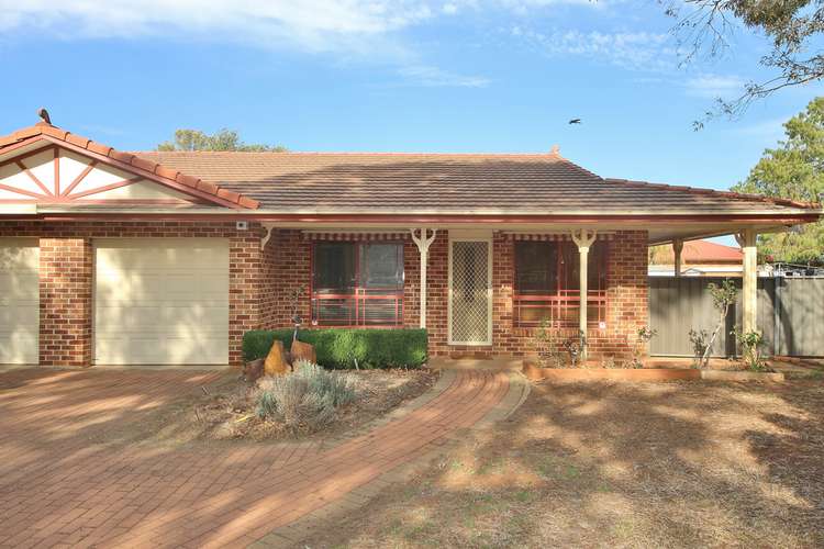 Main view of Homely semiDetached listing, 5B Ellis Park Close, Dubbo NSW 2830