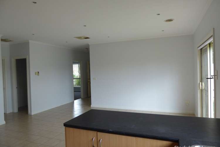 Fifth view of Homely house listing, 1/8 Balaka Place, Bundoora VIC 3083