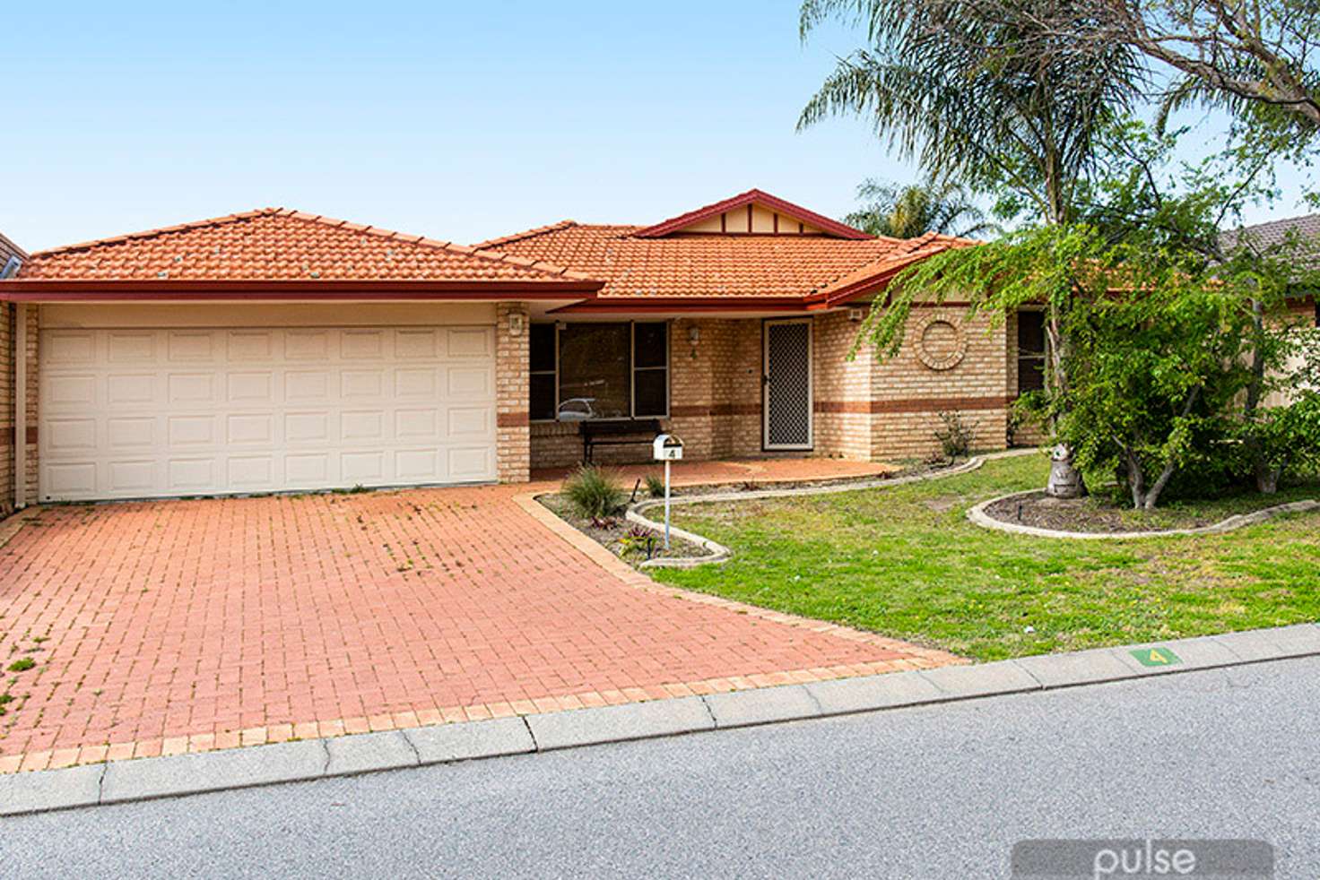 Main view of Homely house listing, 4 Lydiard Retreat, Canning Vale WA 6155