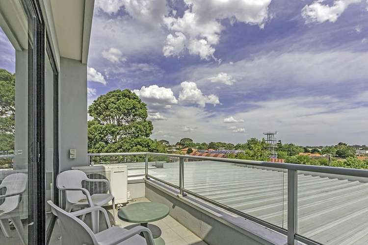 Fourth view of Homely apartment listing, 15/103 Atherton Road, Oakleigh VIC 3166