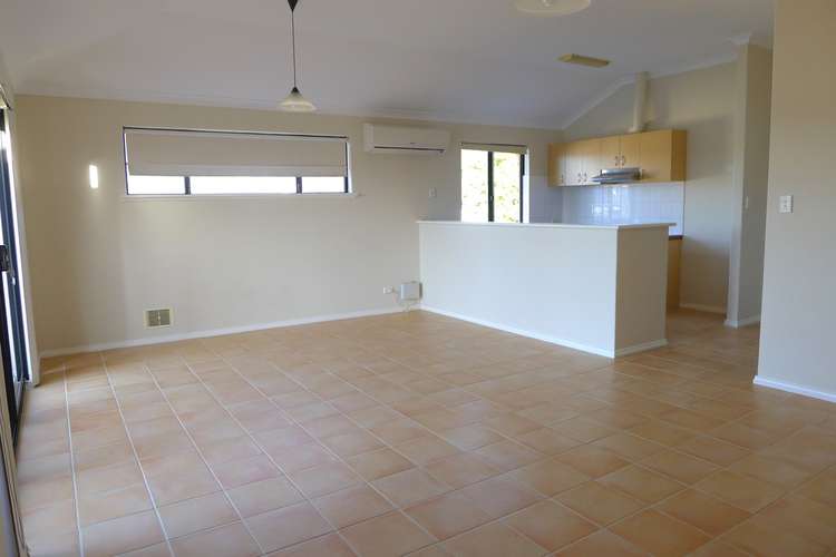 Third view of Homely unit listing, 2/31-33 Nottingham Street, East Victoria Park WA 6101