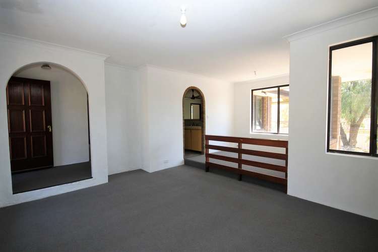 Fourth view of Homely house listing, 6 Stallard Crt, Australind WA 6233