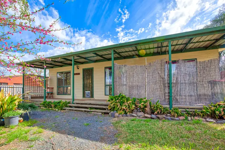 3 Oxford Street, Chiltern VIC 3683
