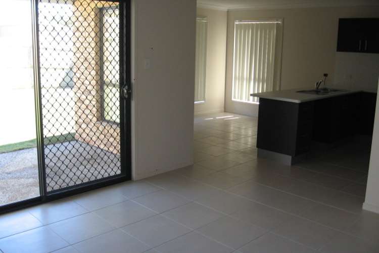Fifth view of Homely house listing, 2 Jondaryan Court, Brassall QLD 4305