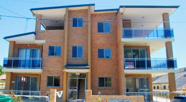 Main view of Homely unit listing, 12/11-13 Cross St, Guildford NSW 2161