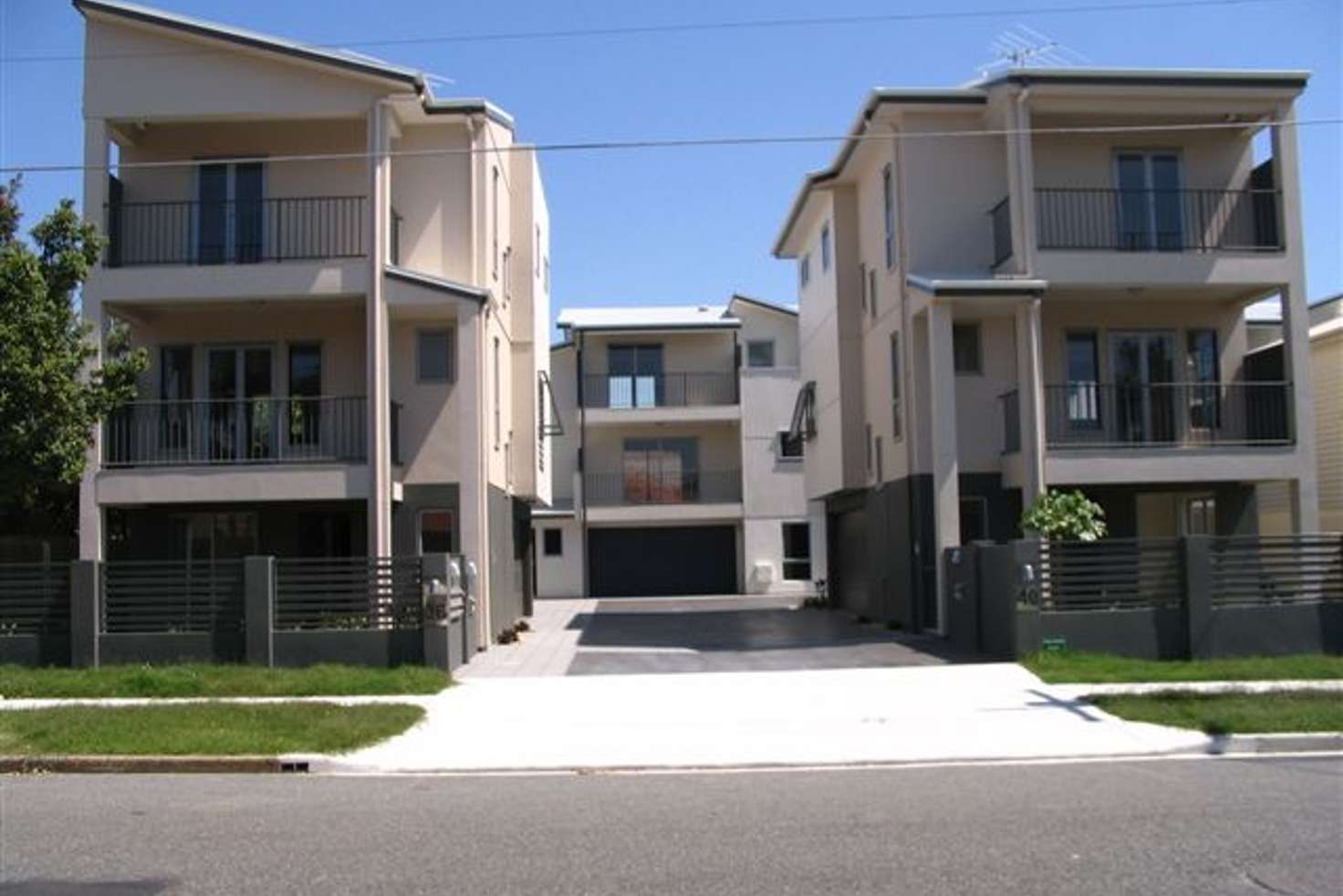 Main view of Homely unit listing, 2/38 Brassey Street, Ascot QLD 4007