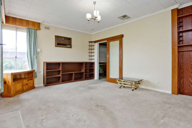 Second view of Homely house listing, 20 Aberdeen Crescent, Brahma Lodge SA 5109